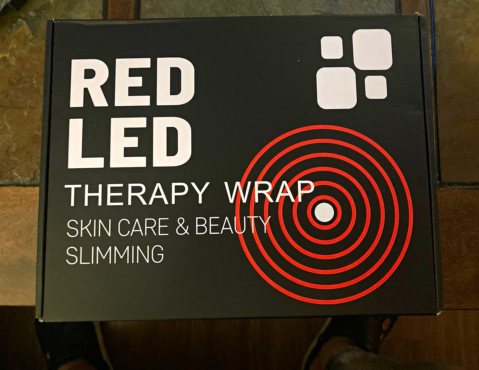 Red LED Light Therapy Wrap for Skin Care, Unisex, Black/Red/White