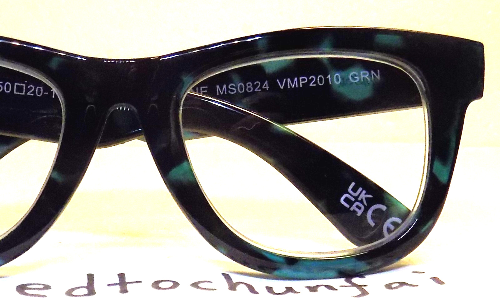 Betsey Johnson Thick Frame Readers +3.0 Women Reading Glasses +3.00 Green Black