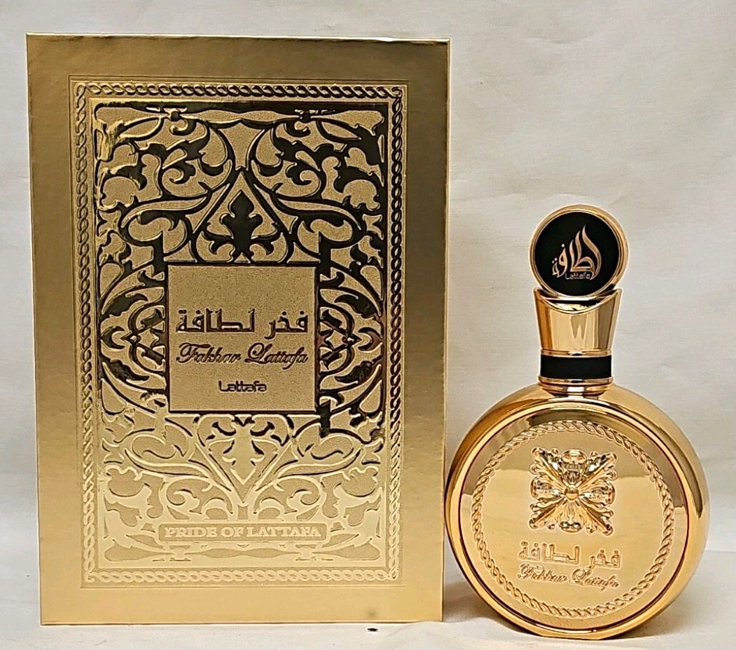 Lattafa Fakhar Lattafa Eau de Parfum Spray 3.4 fl oz Regular Size