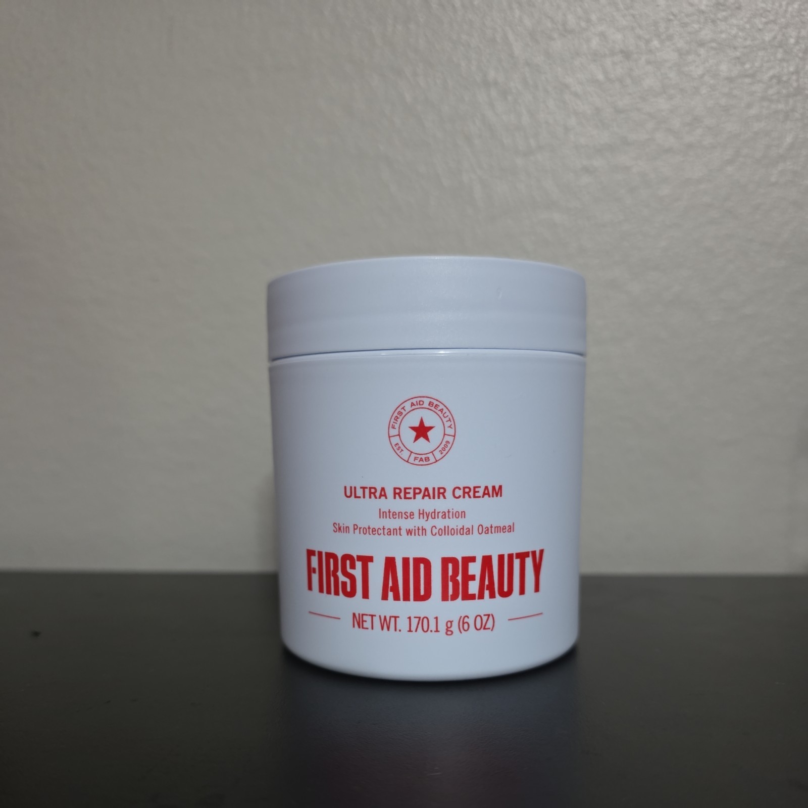 FIRST AID BEAUTY Ultra Repair Cream 6 oz 170.1g Full Size ~ Brand New! Sealed
