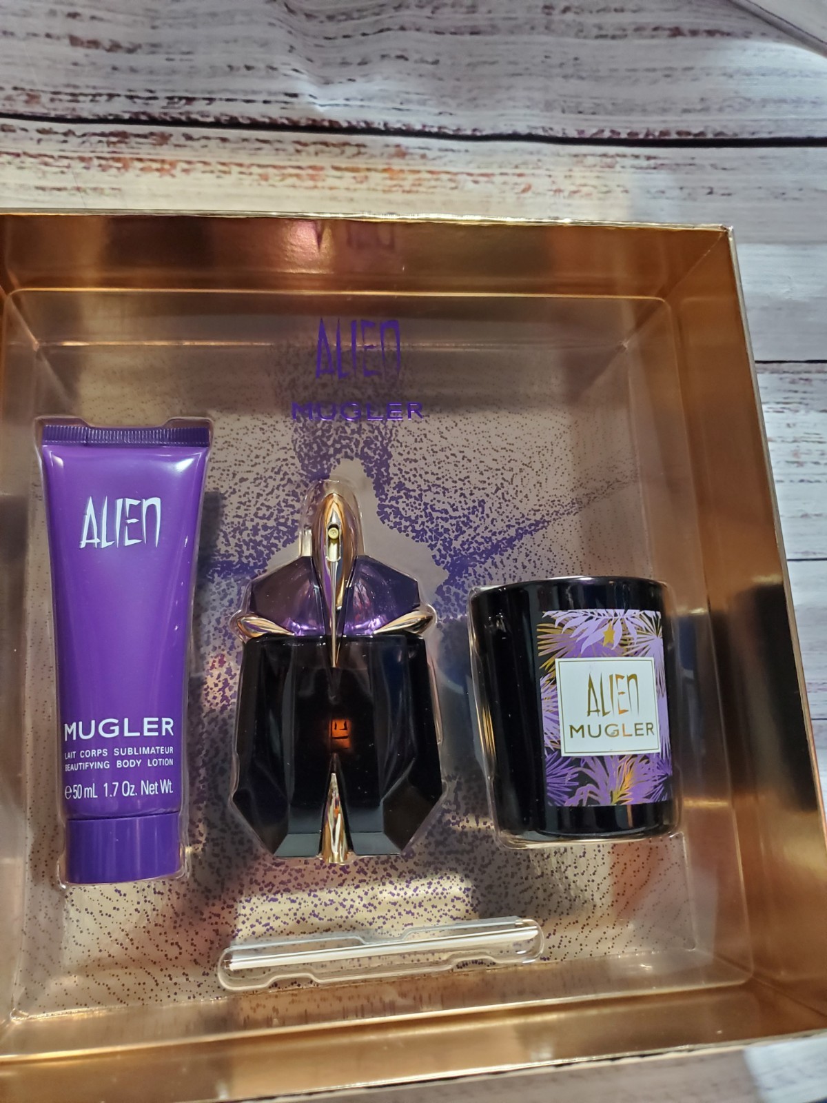 Mugler Alien Gift Set Women Eau De Parfum Spray 1 oz + Lotion 50ML + Candle 70gr
