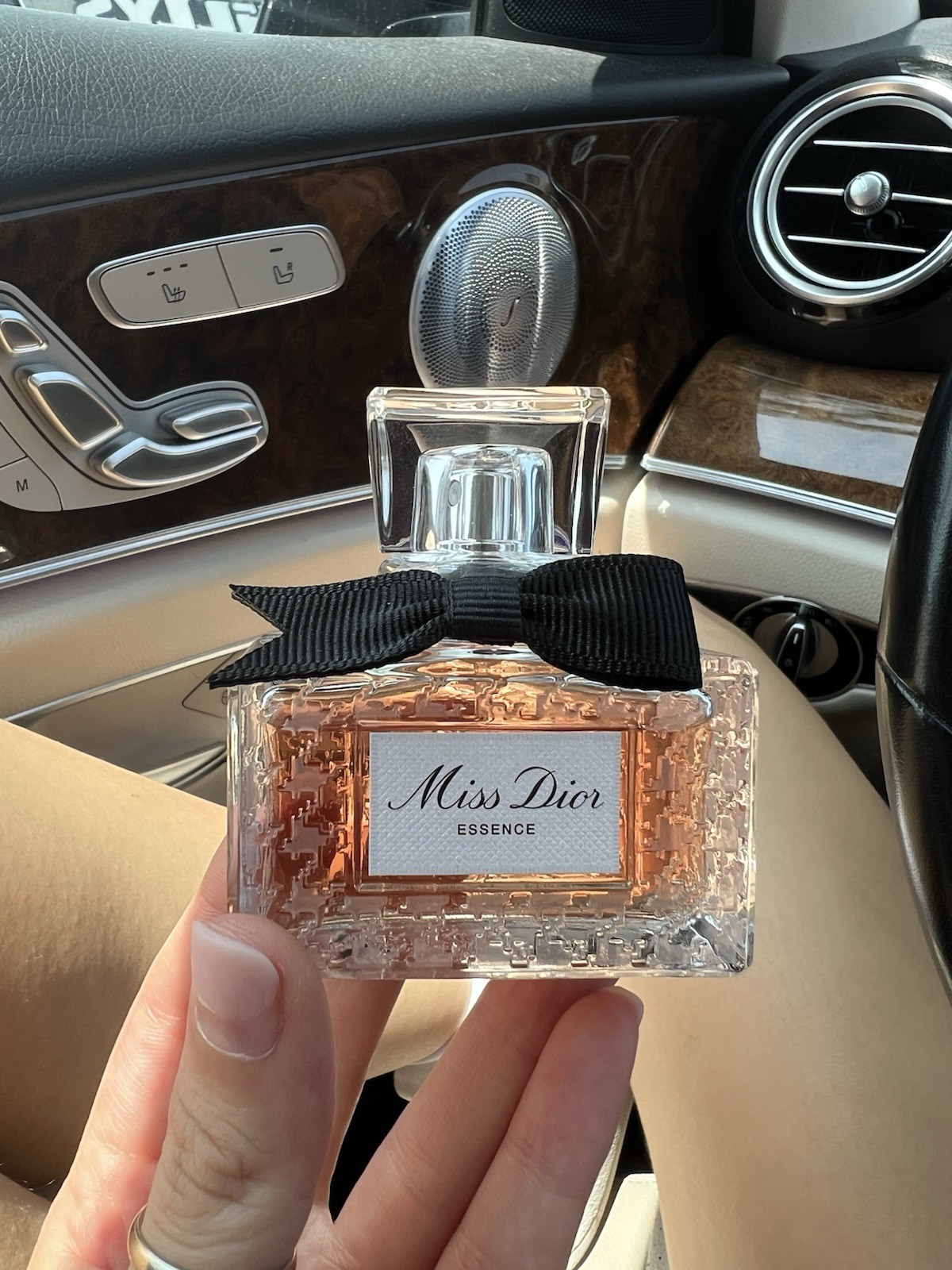 Authentic Miss Dior Essence 1.2 fl Oz