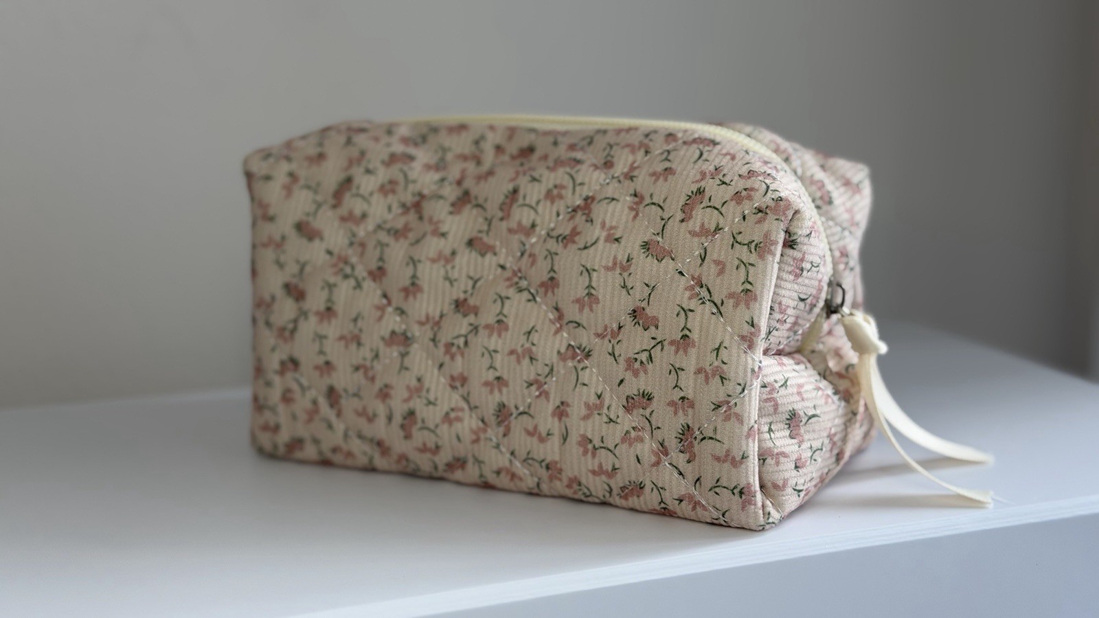 Soft Velvet Fabric With Floral Print Pattern Small Size Cosmetic Bag