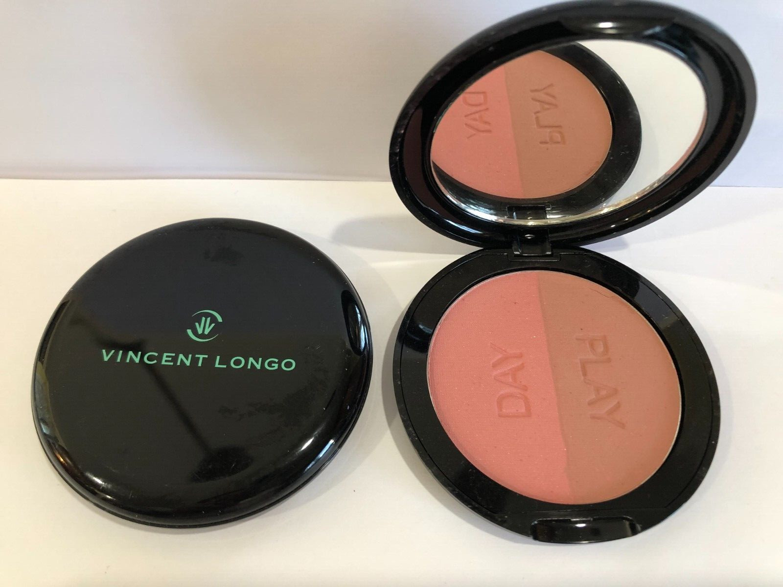 Vincent Longo Duo Blush LOVE POTION NEW
