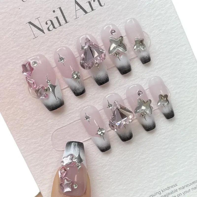 Sweet And Cool Style 3D Heart-shaped Diamond Decorative Press-on Nails Pink