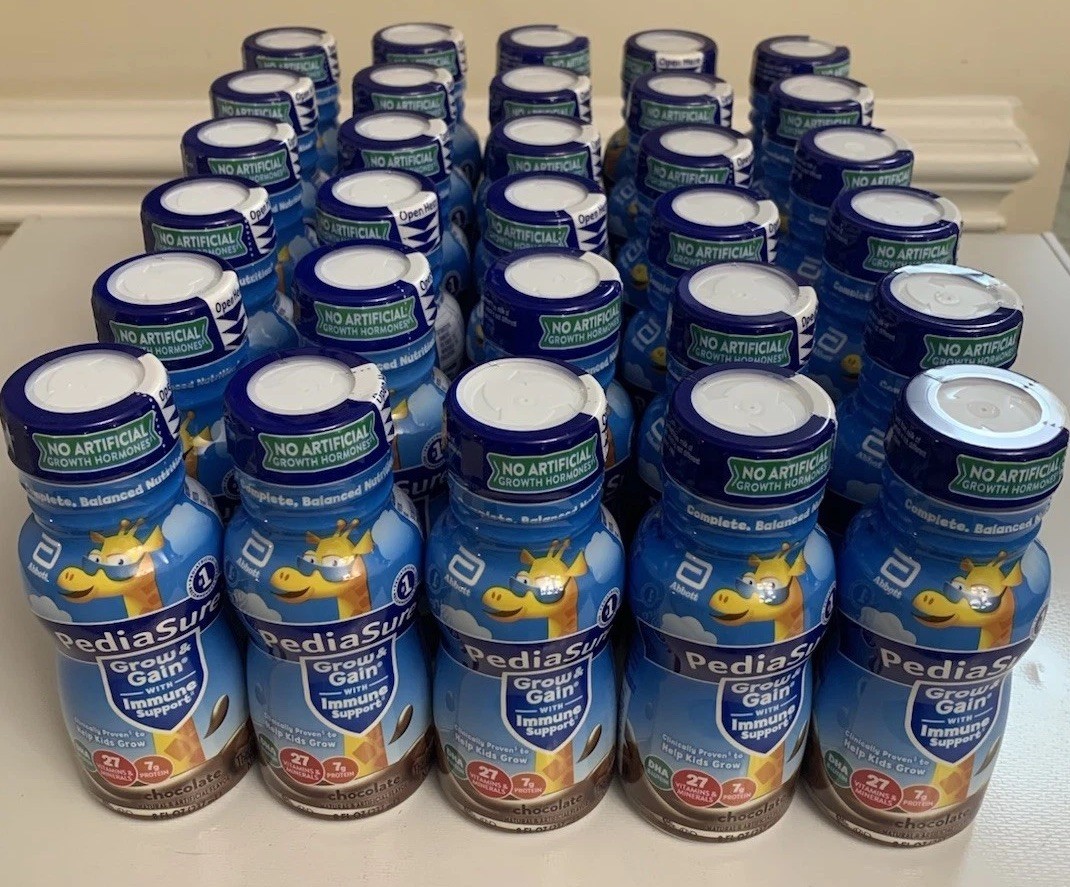 Lot Of 30 PediaSure Grow and Gain Nutrition Chocolate Shake 8 oz Exp April 2027