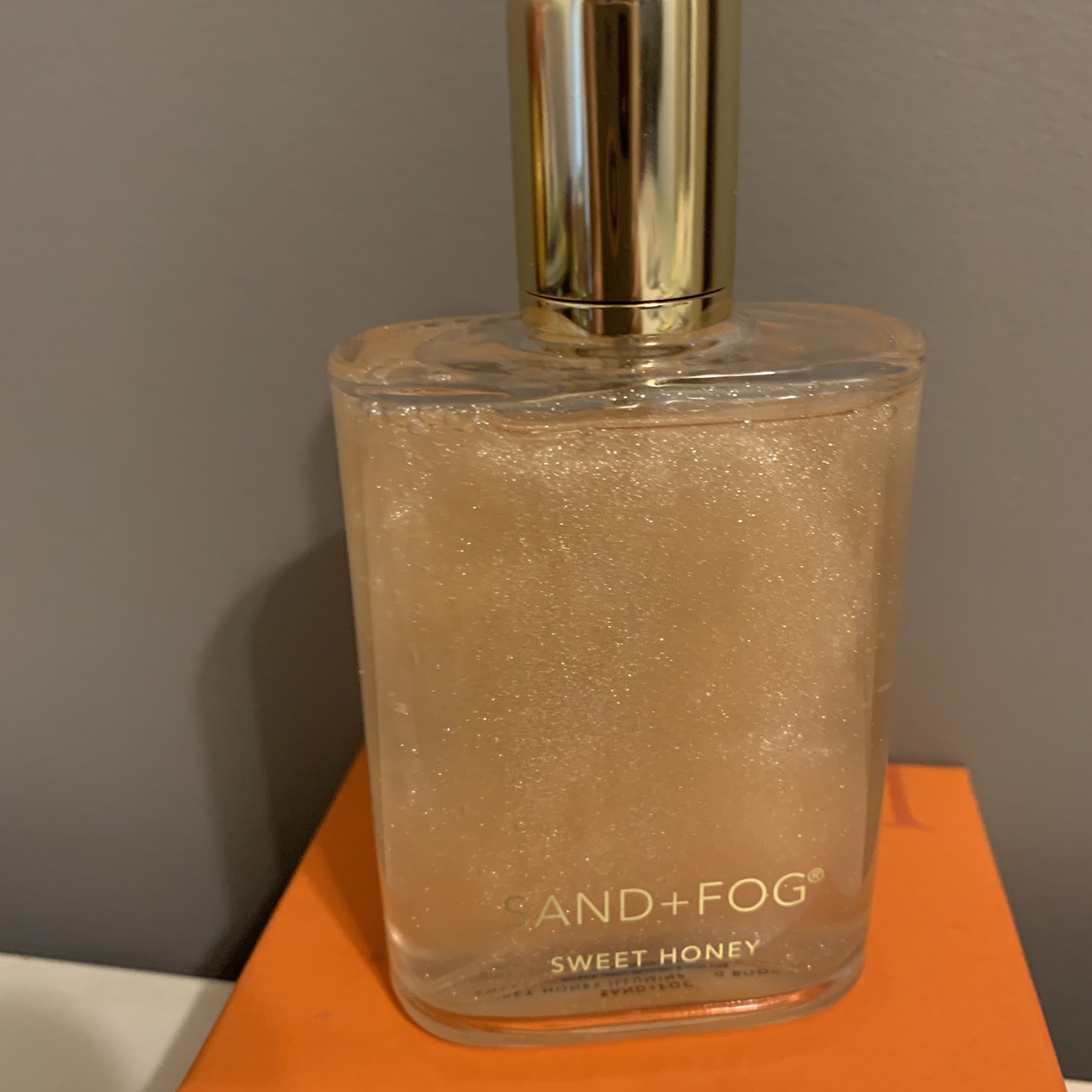 Sand + Fog Sweet Honey Illuminating Body Oil 100 ml