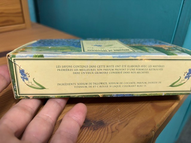 WOODS OF WINDSOR FORGET-ME-NOT FINE ENGLISH BAR SOAP SET 3 X 3.5 OZ