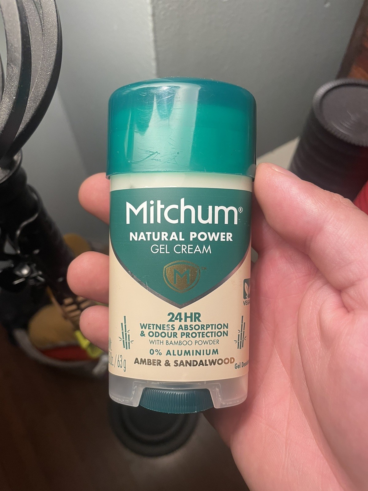 Mitchum Men’s Natural Deodorant Amber And Sandalwood Gel Cream Roll On 2.2oz/63g