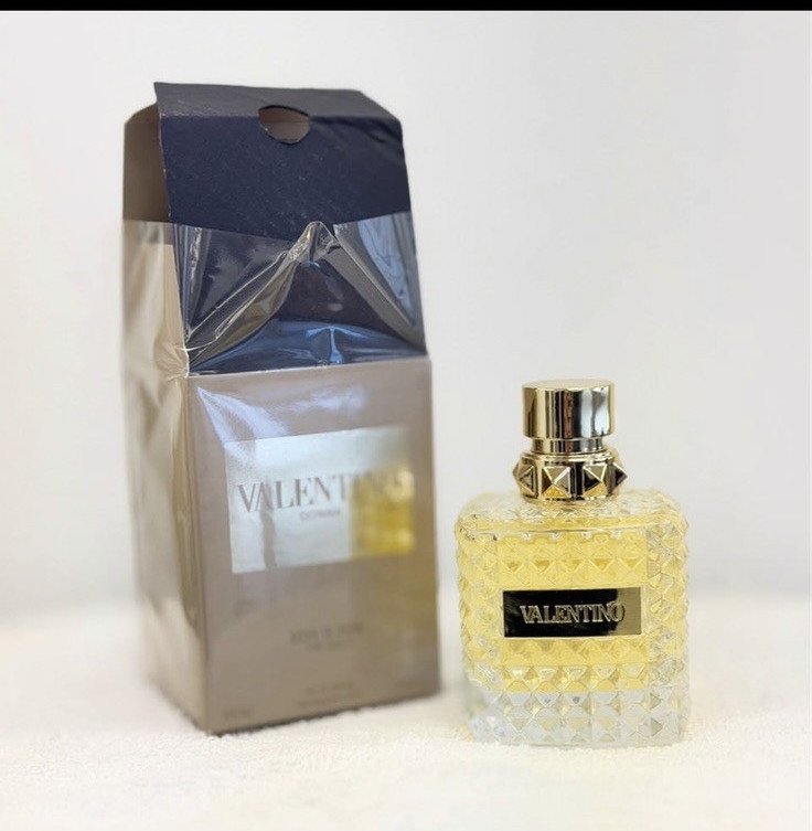 Valentino Valentino Eau de Parfum Spray, Regular Size 3.4 fl oz