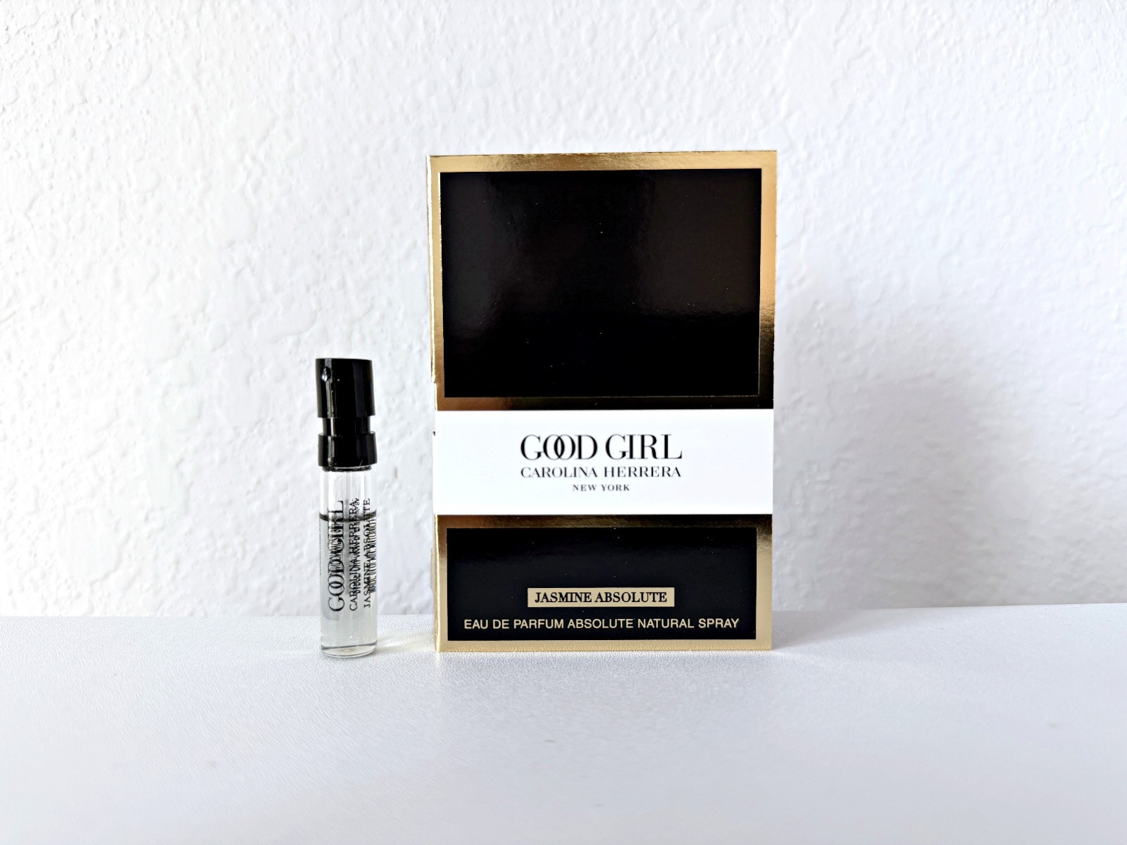CAROLINA HERRERA – Good Girl Jasmine Absolute EDP Vial Spray x 1 Pcs, 1.5ml