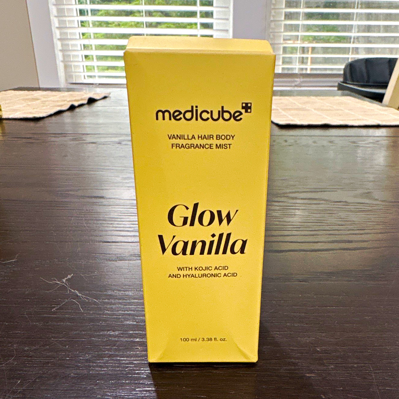 medicube Glow Vanilla Hair & Body Fragrance Mist, Vanilla Unisex 3.38 fl oz
