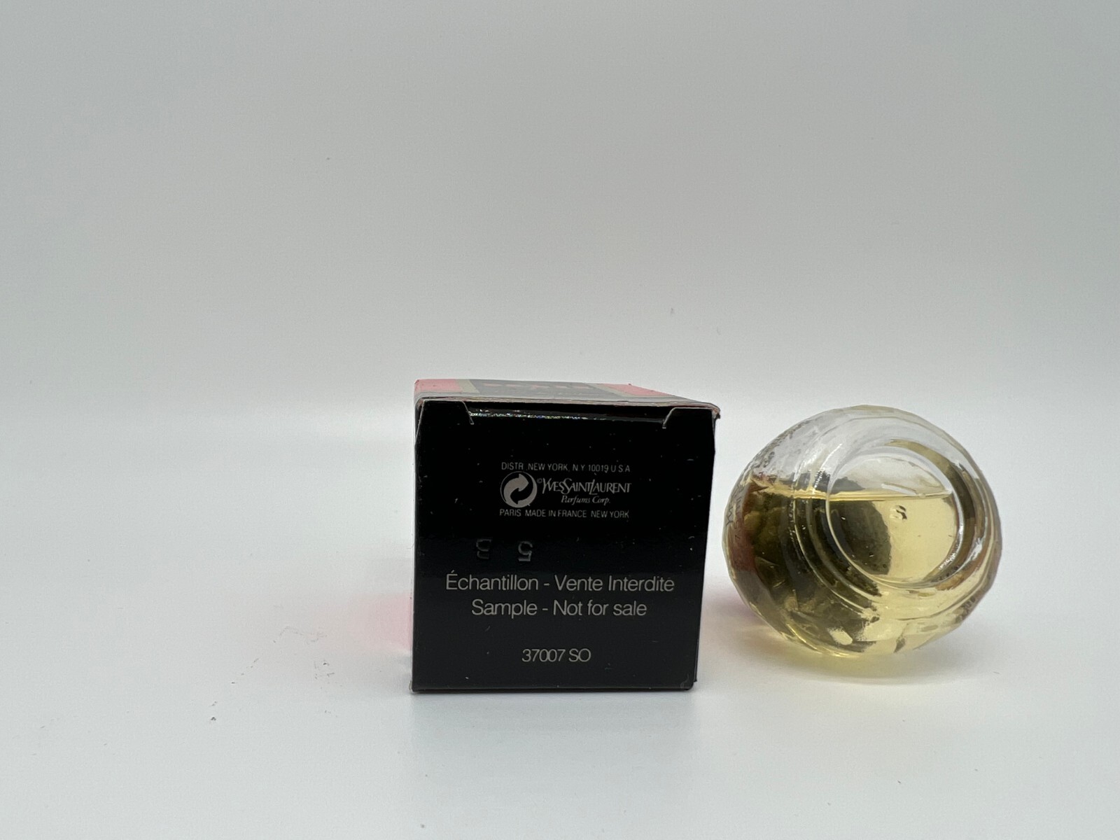 *Vintage* PARIS by YVESSAINTLAURENT 0.25 FL oz / 7.5 ML EDT Splash / Pour Mini