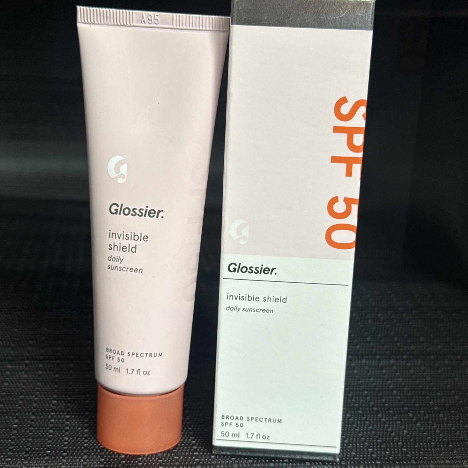 Glossier Invisible Shield Daily Primer Sunscreen SPF 50 1.7oz 50ml ~Light Weight