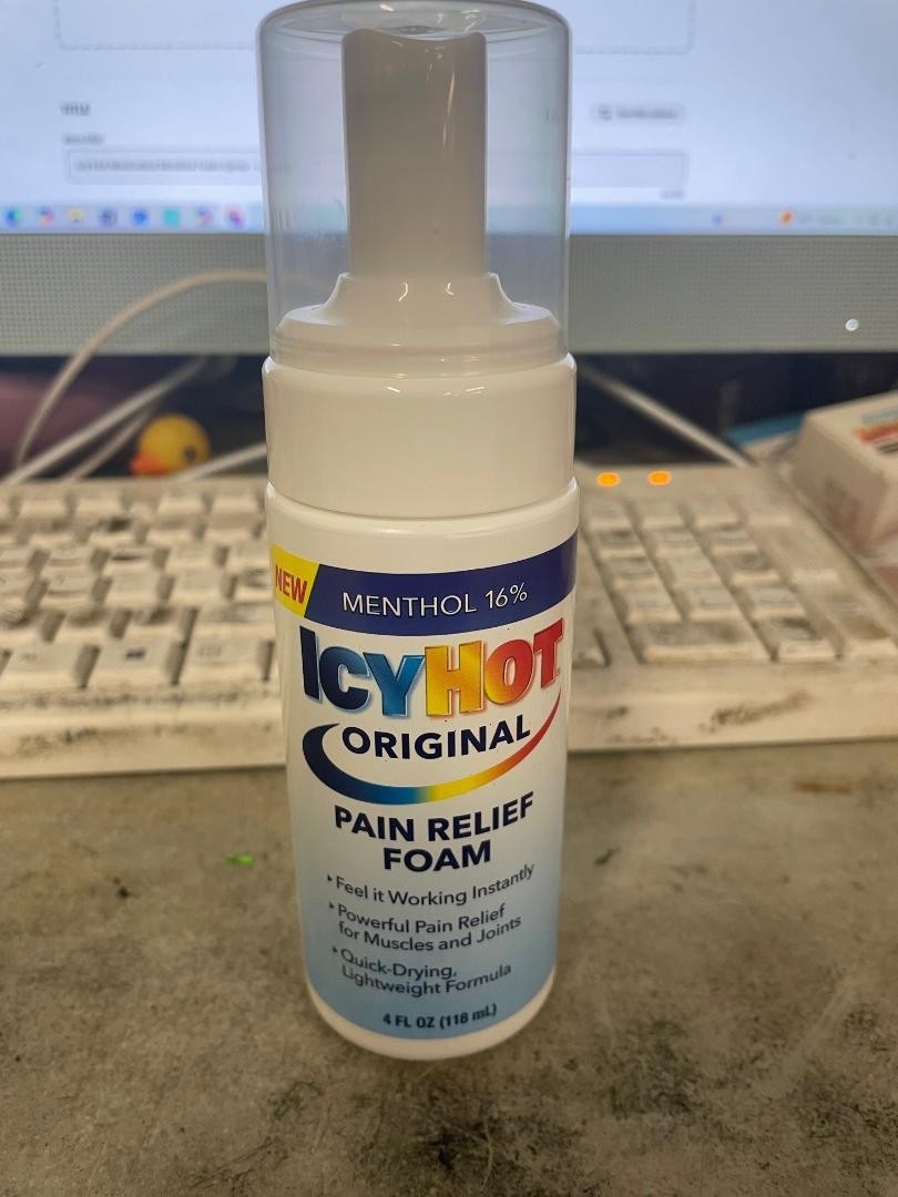 Icy Hot Medicated Menthol Foam Spray – 4OZ DISCONTINUED ITEM LQQK FREE SHIPPING
