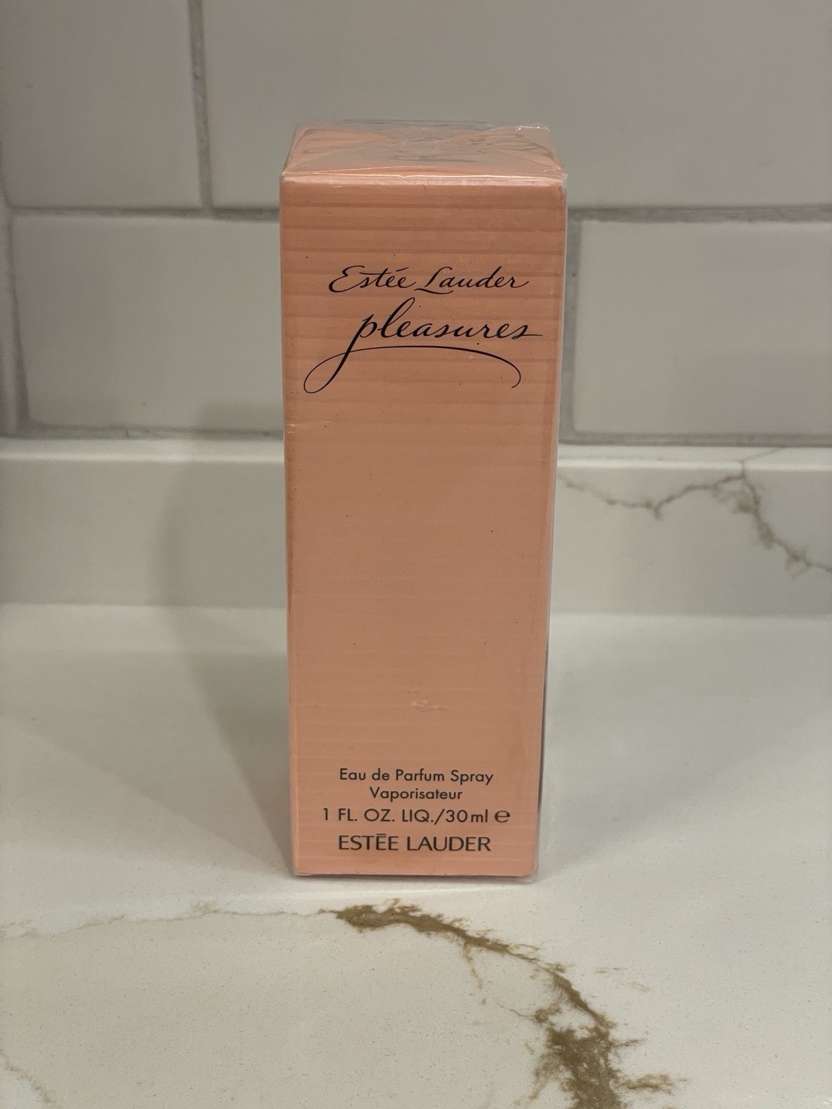 Estee Lauder Pleasures Eau De Parfum Spray Perfume 1 fl oz/30 ml New Sealed Box
