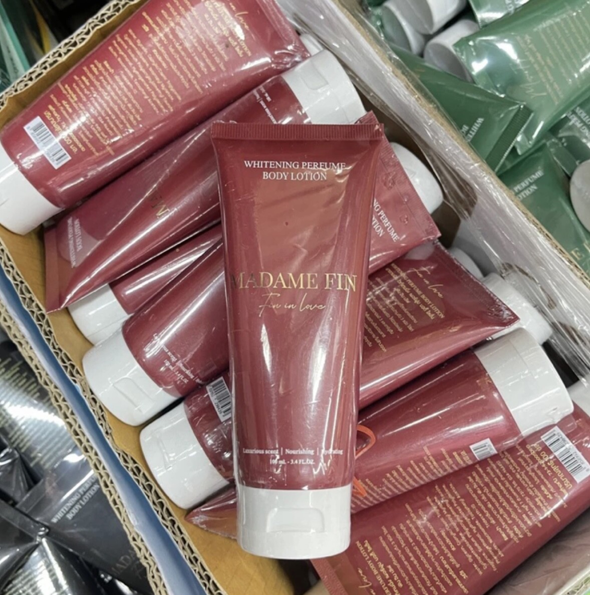 MADAME FIN Perfume Lotion Body 100ml Fragrant Sweet Sexy Moisturize Skin Care