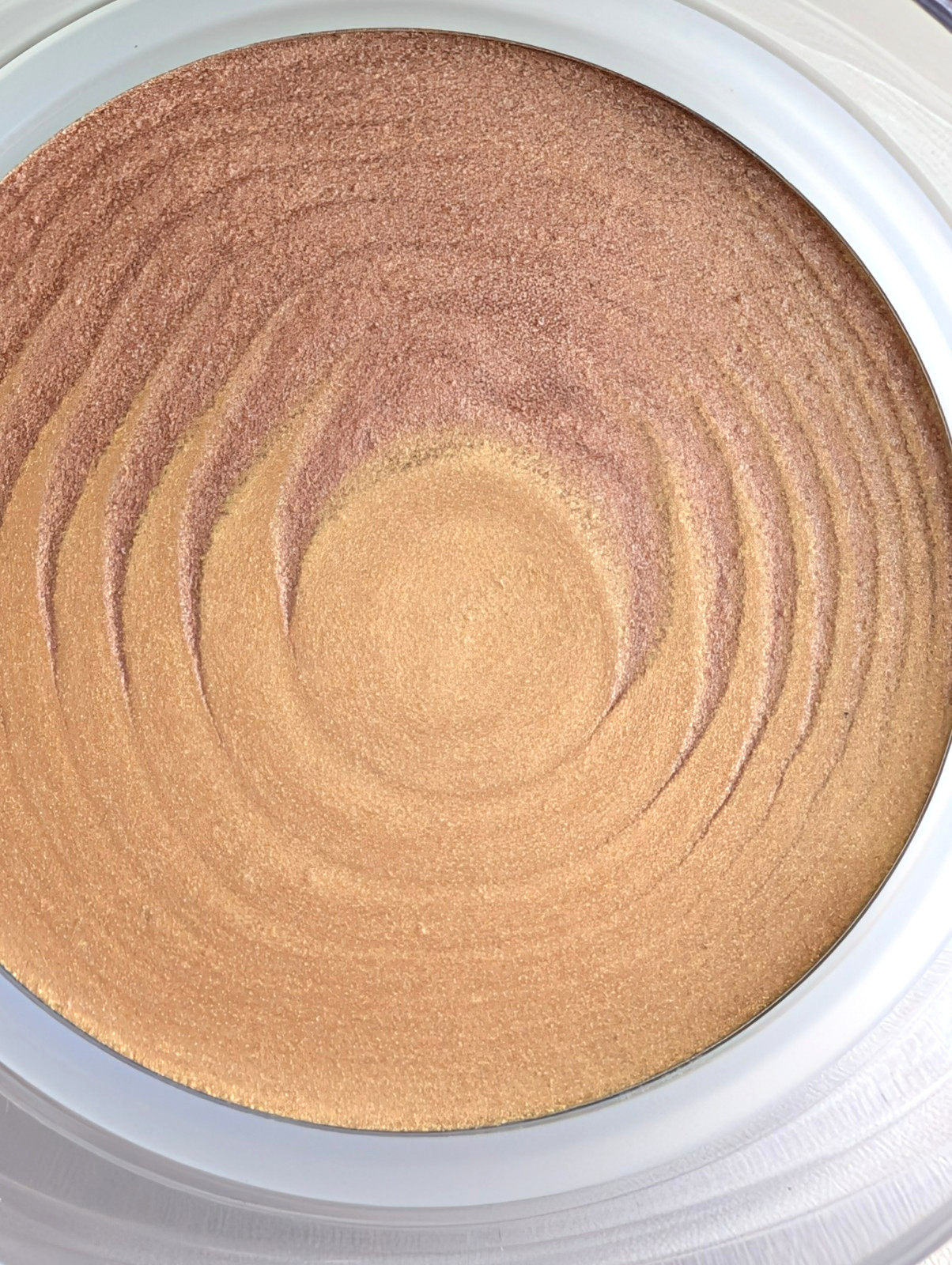 Pupa Milano Face & Body Illuminator Compact Creamy Total Luxe .35oz New HTF