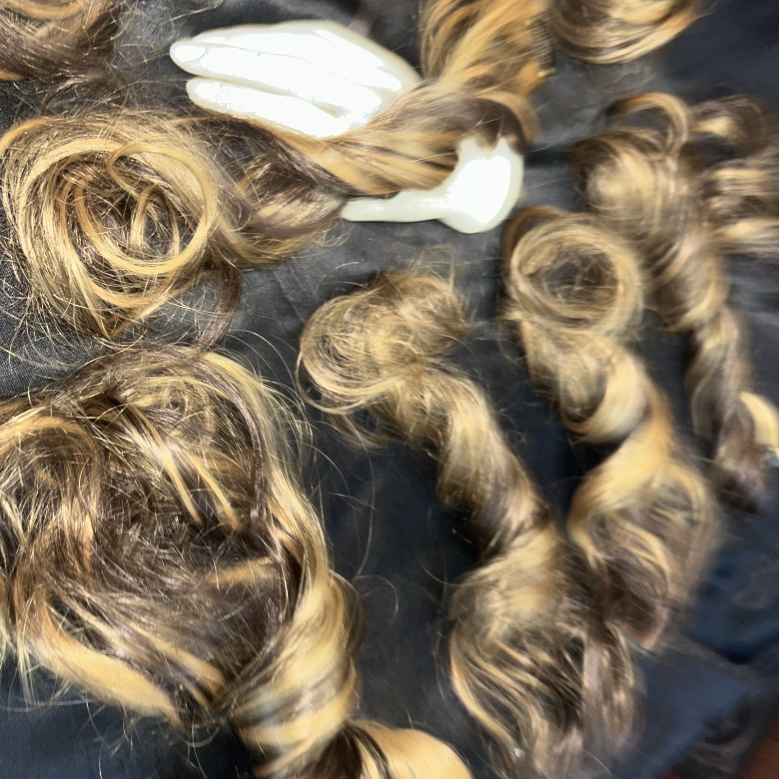 Lot Clip In Hair Extensions Brunette Blonde Streaks 24” Long 10 Clip In Pieces