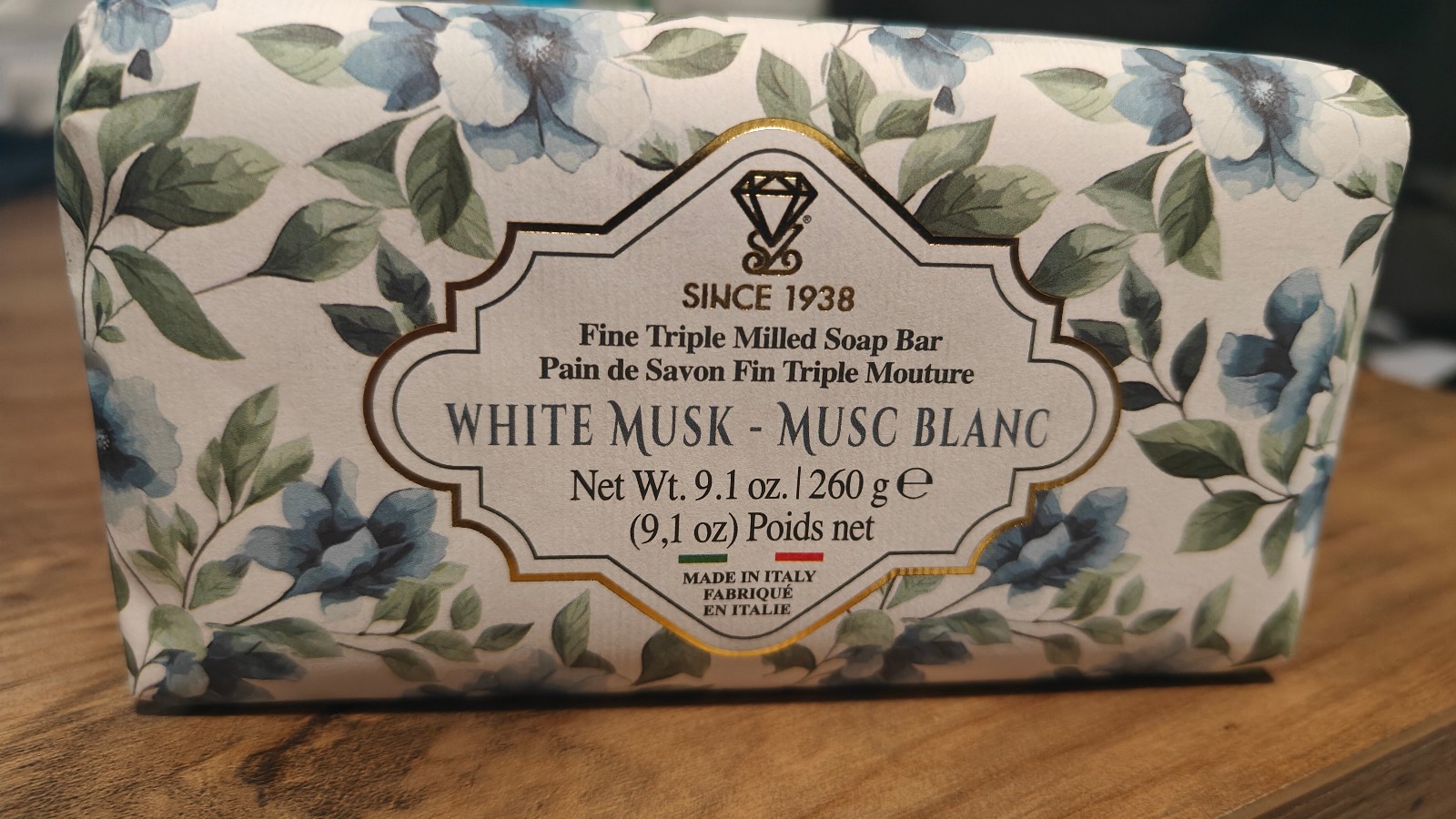Luxury Fine Triple Milled Soap Bar – White Musk (Musc Blanc) 9.1 oz / 260 g