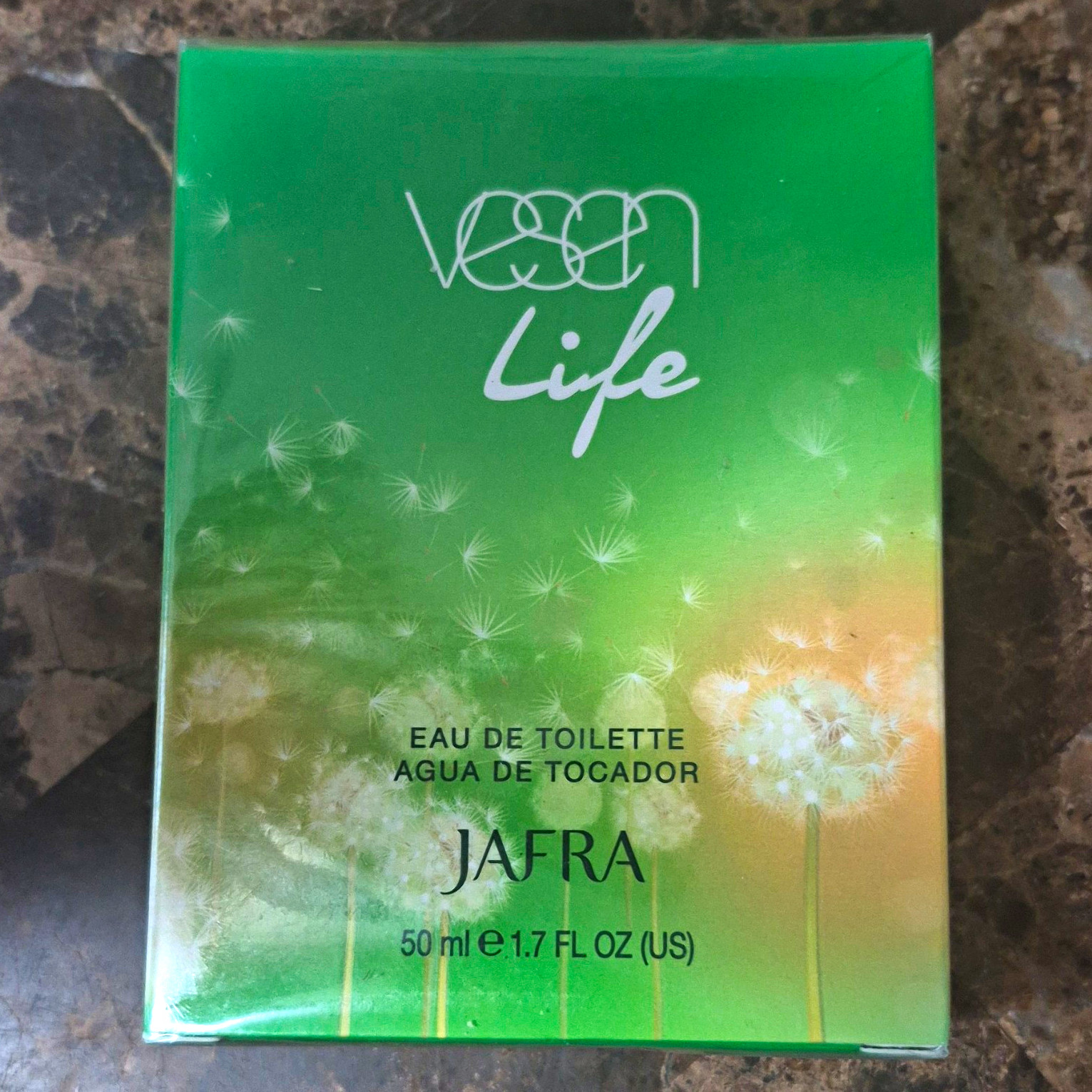 JAFRA Vesen Life Eau de Toilette Spray, Regular Size 1.7 fl oz