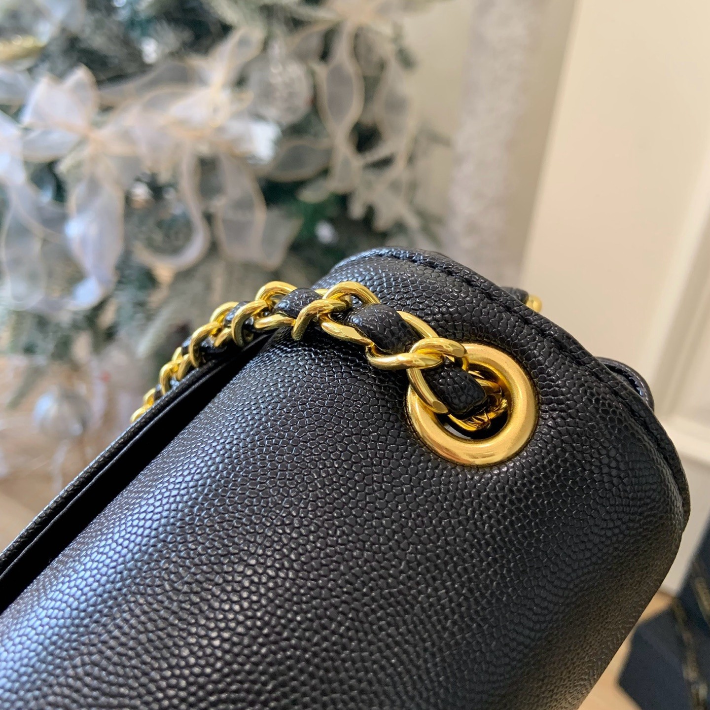 PRESALE Chanel Beauty VIP GWP Big Gold Buckle Little Fatty Crossbody Caviar Bag