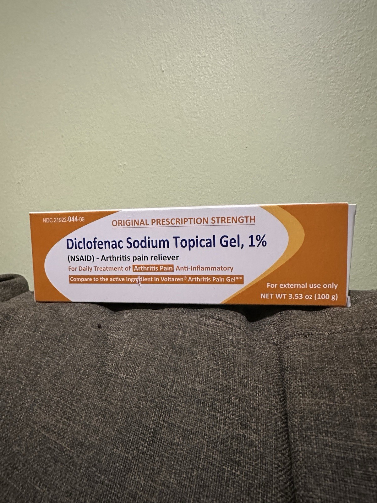 Diclofenac Sodium Tropical Gel 1% Arthritis Pain Reliever 3.53 oz 100g Voltaren