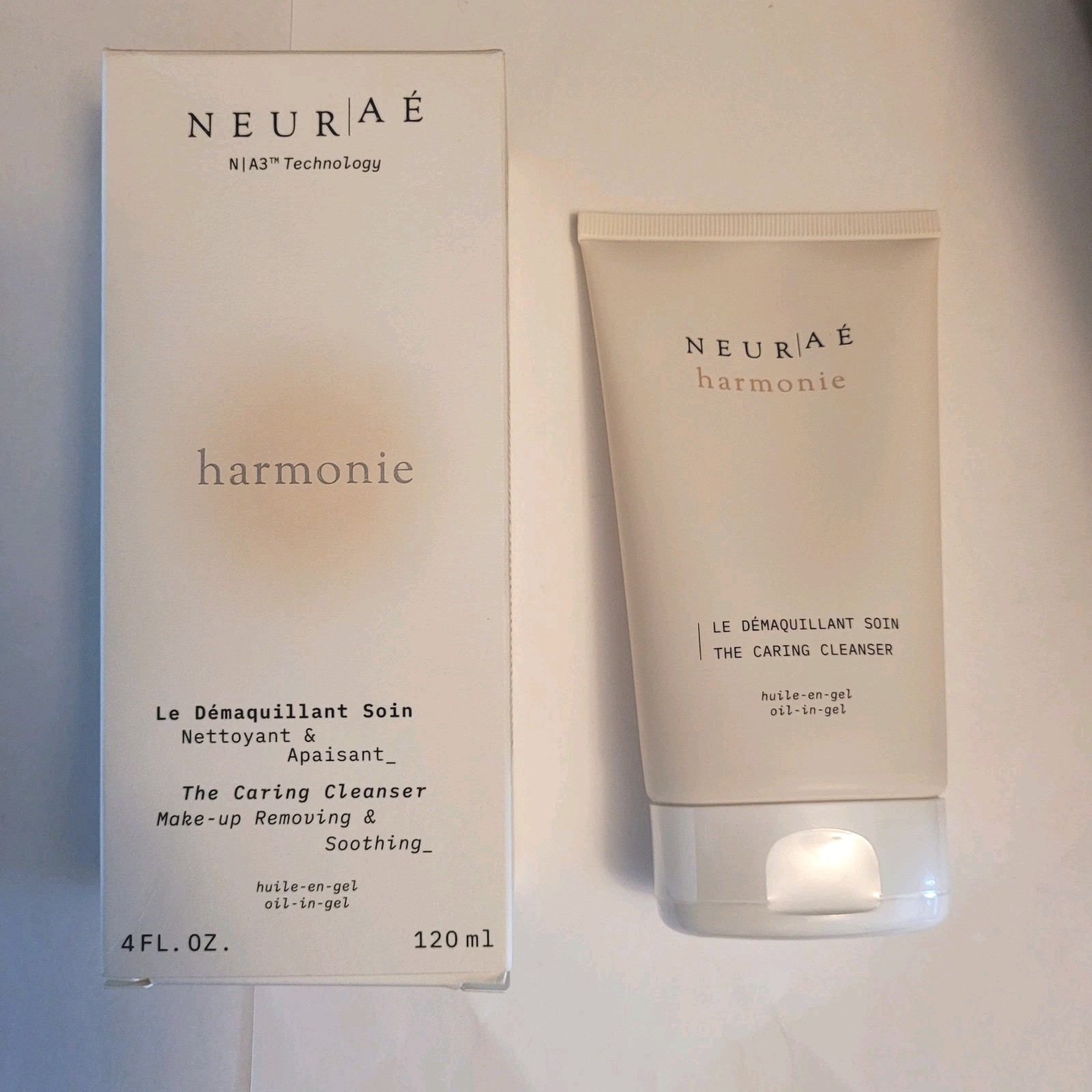 Neuraé harmonie The Caring Cleanser 4oz Oil In Gel N|A3 technology Sisley France