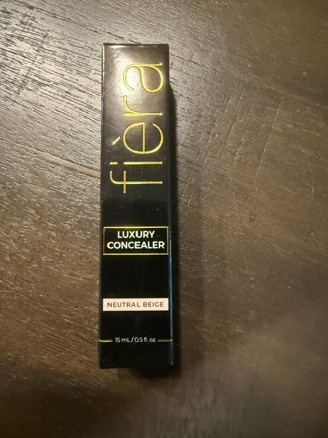 Fiera Luxury Concealer Neutral Beige 15 ML 0.5 Fl Oz