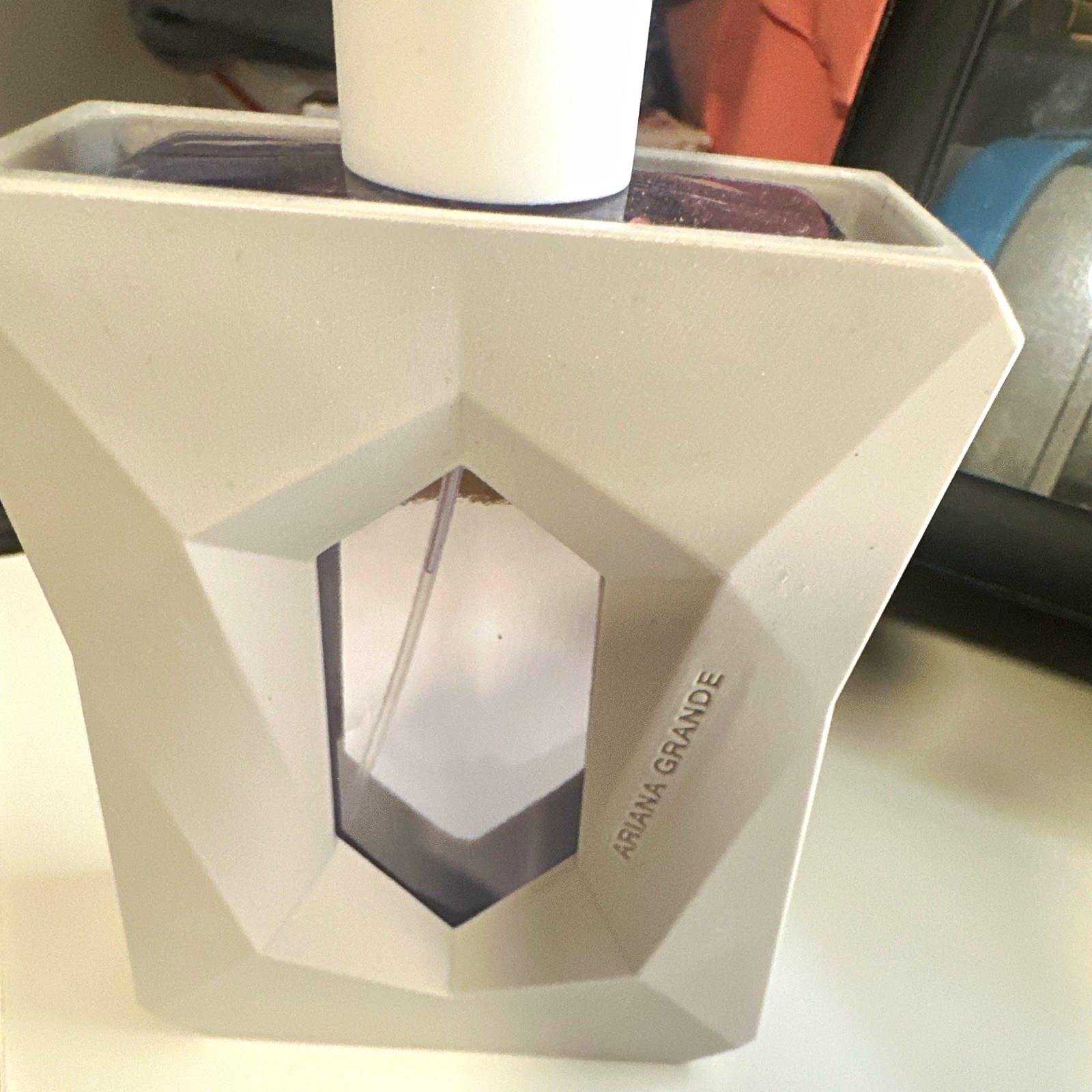 Ariana Grande Ari Women’s Perfume Spray, Regular Size 3.4 fl oz
