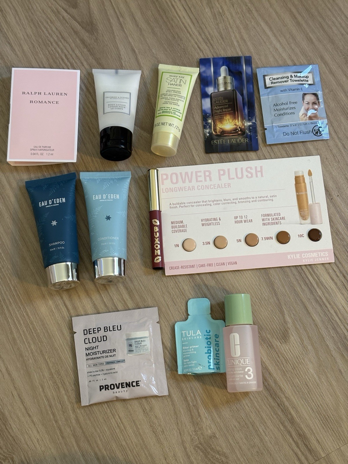 Mixed Lot Of 12 Make Up Skin Care Samples – Clinique, Ralph Lauren, Eau D’ Eden+