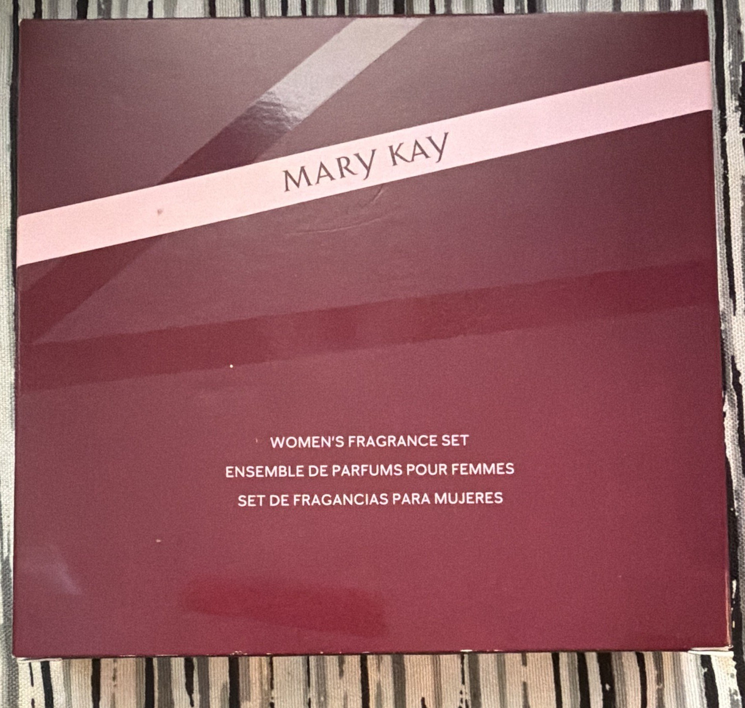 Mary Kay Fearlessly Women’s Fragrance Set Travel Size Spray 0.25 fl oz