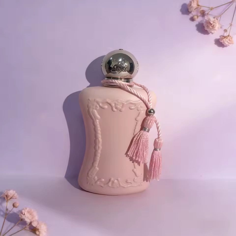 DELINA EDP: Elegant Pink Bottle with Tassel, Sophisticated Feminine Scent for Da