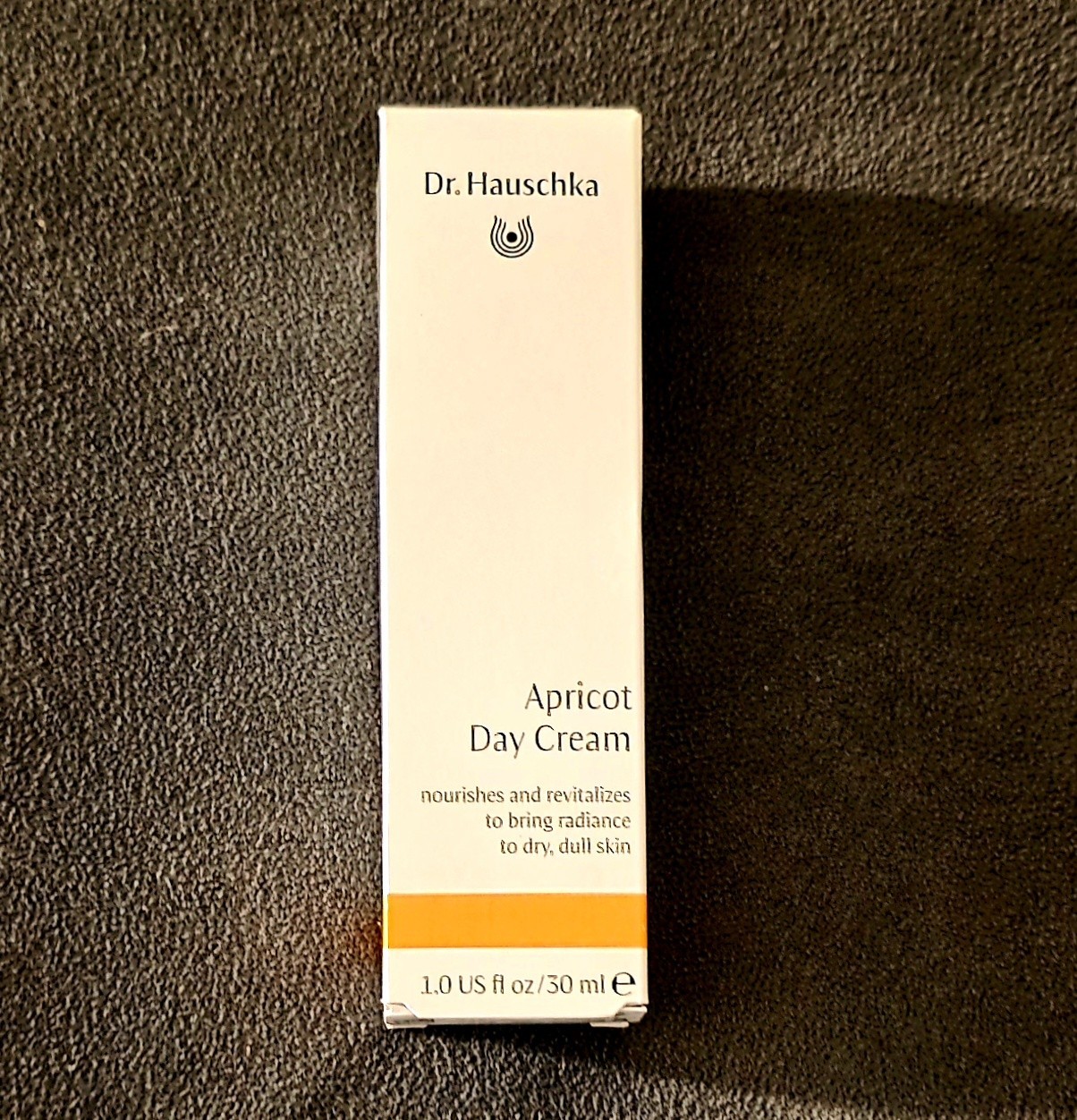 Dr. Hauschka Apricot Day Cream – 1.0 FL.OZ – Expires 02/2027