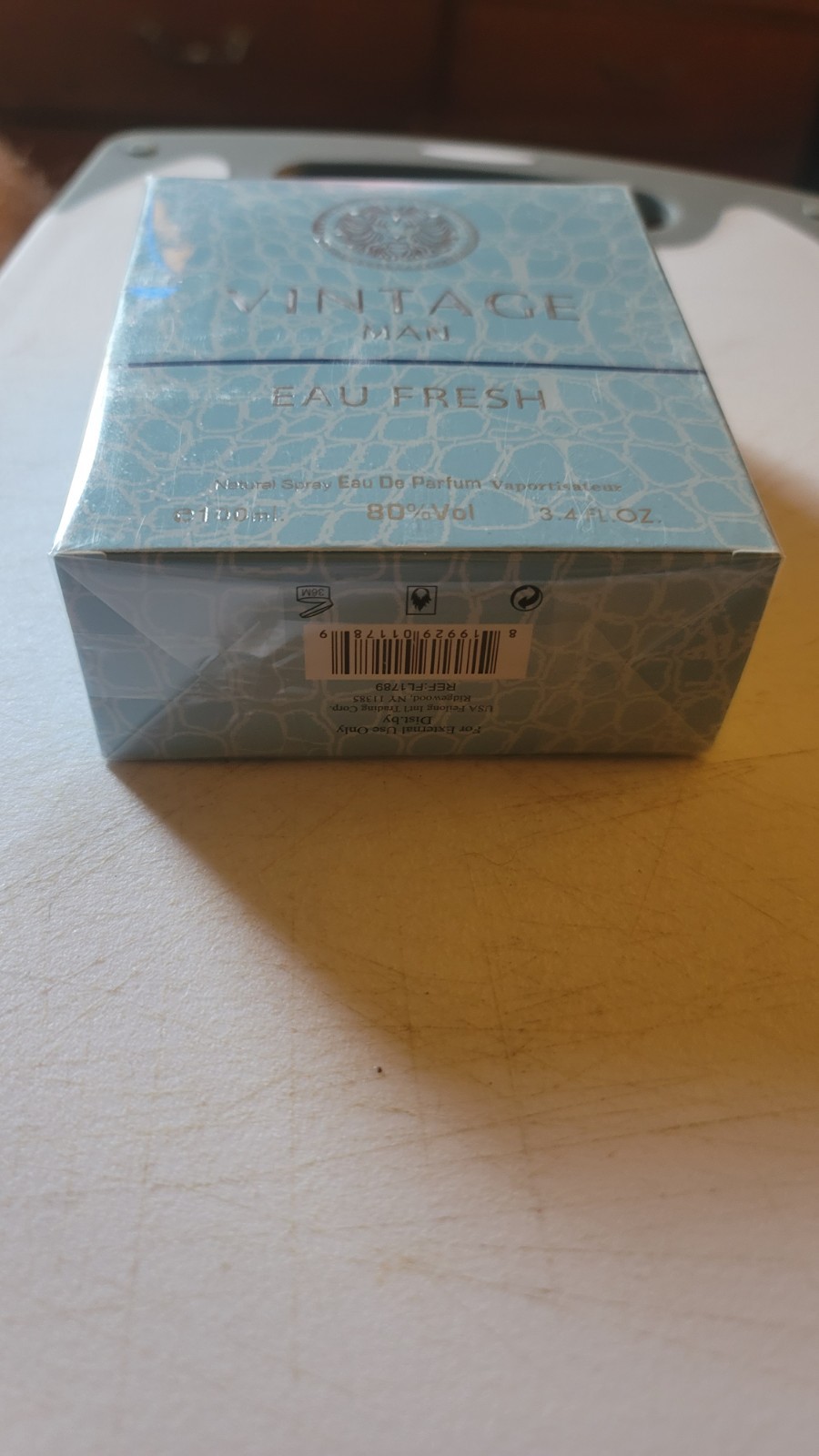 Vintage Man Eau de Parfum Spray, Regular Size 3.4 fl oz / 100 ml