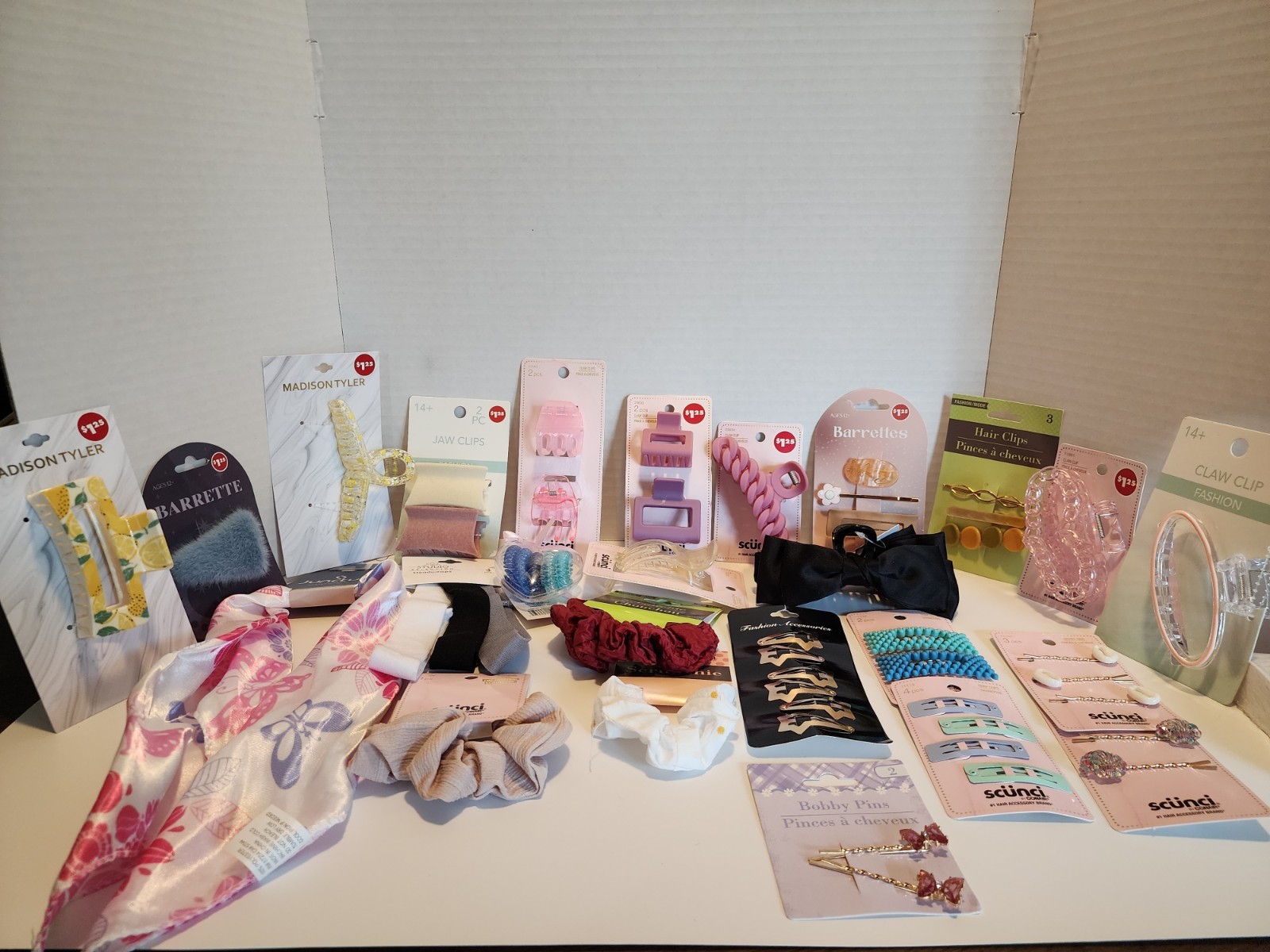 scünci Multicolor Hair Accessories Lot w/ Scarf, Scrunchies, Clips & Barrettes