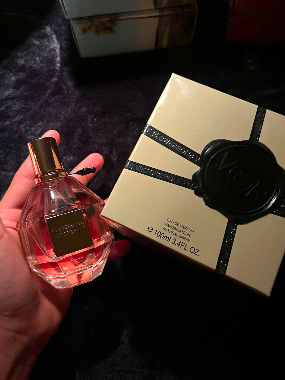 Viktor & Rolf Flowerbomb Eau de Parfum Spray 3.4 fl oz Floral Scent