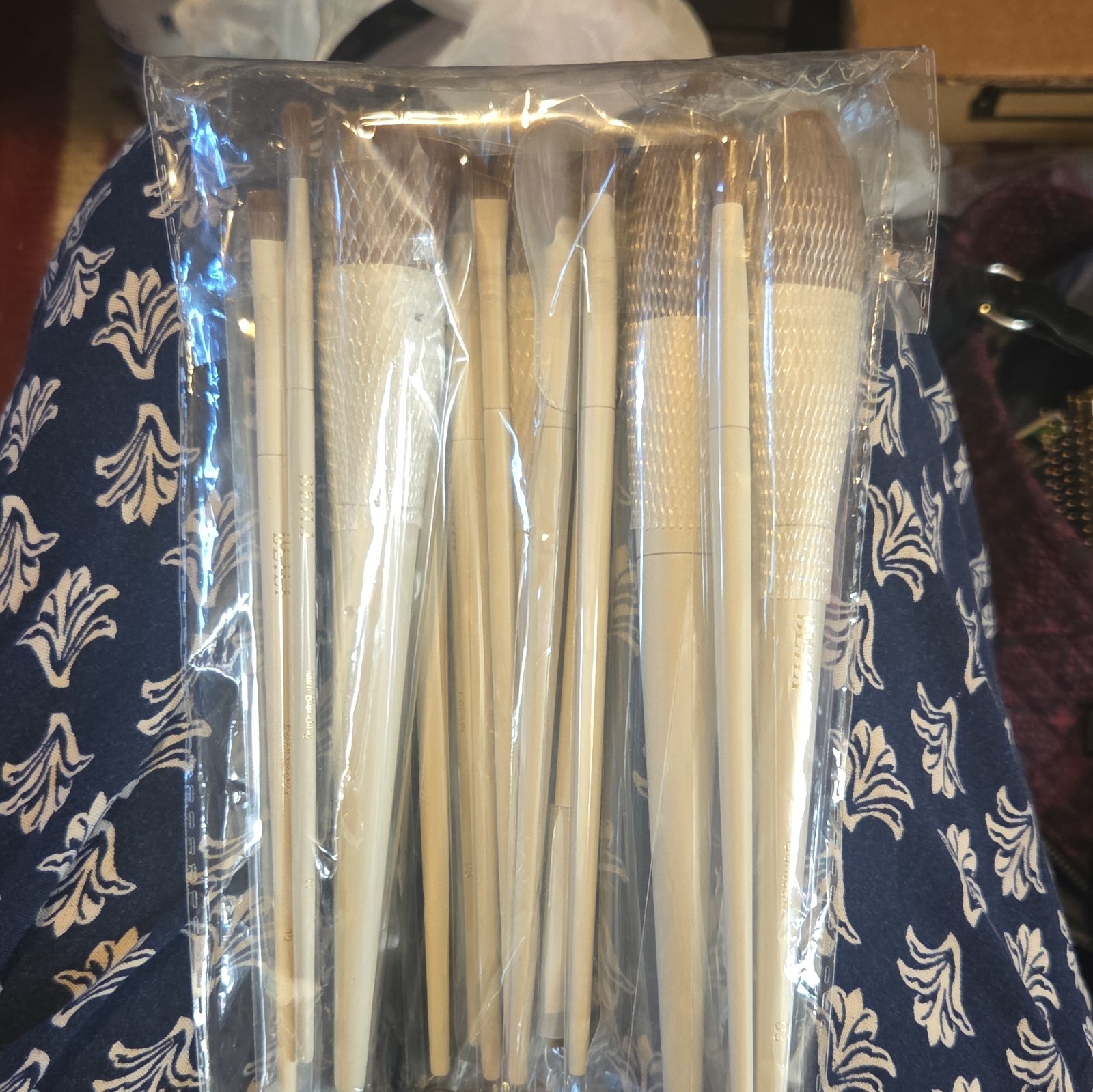 BEILI White Makeup Brush Set with Flat, Angled & Oval Brush Shapes