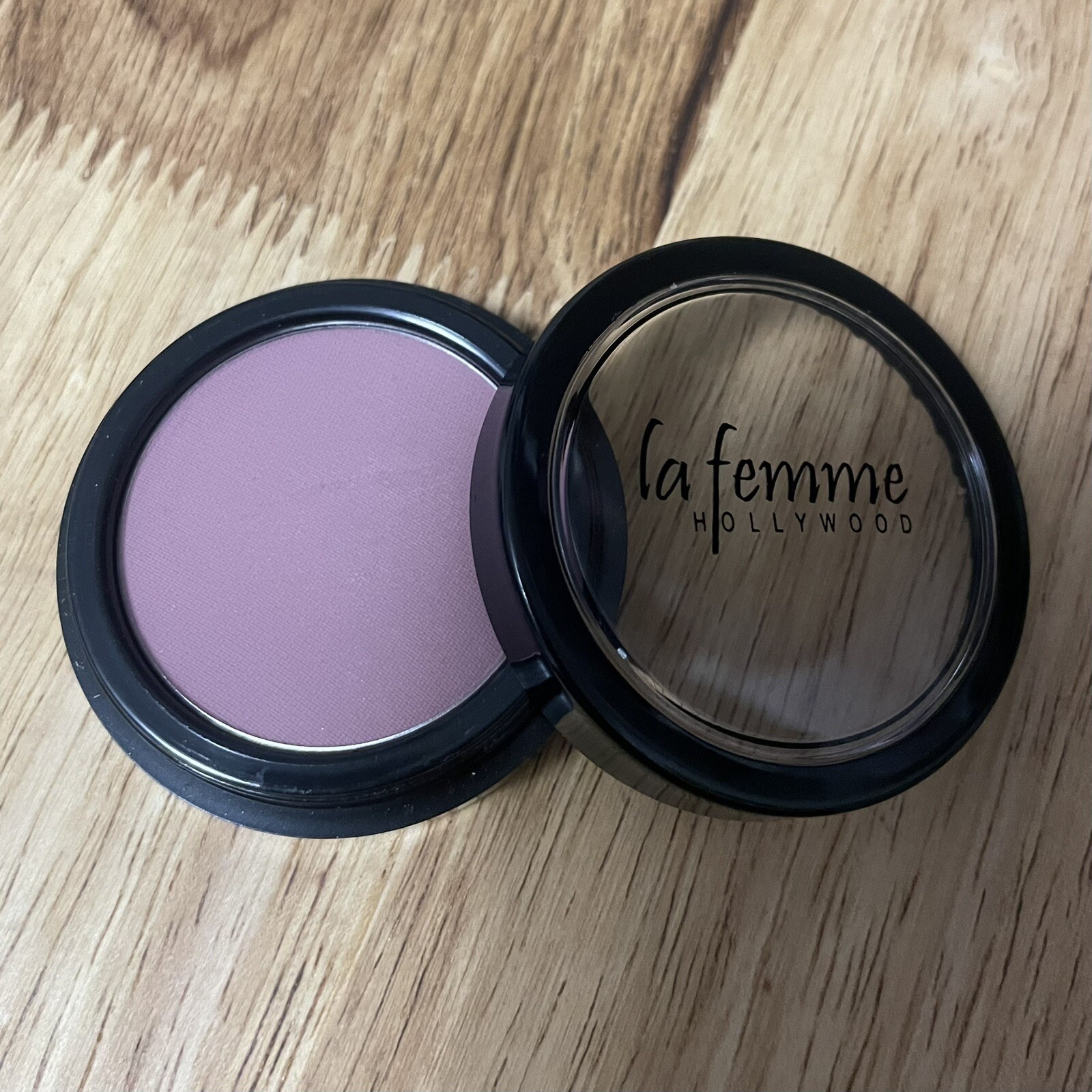 La Femme Cosmetics Blush On Rouge Shadow 0.14 oz TEA ROSE Brand New
