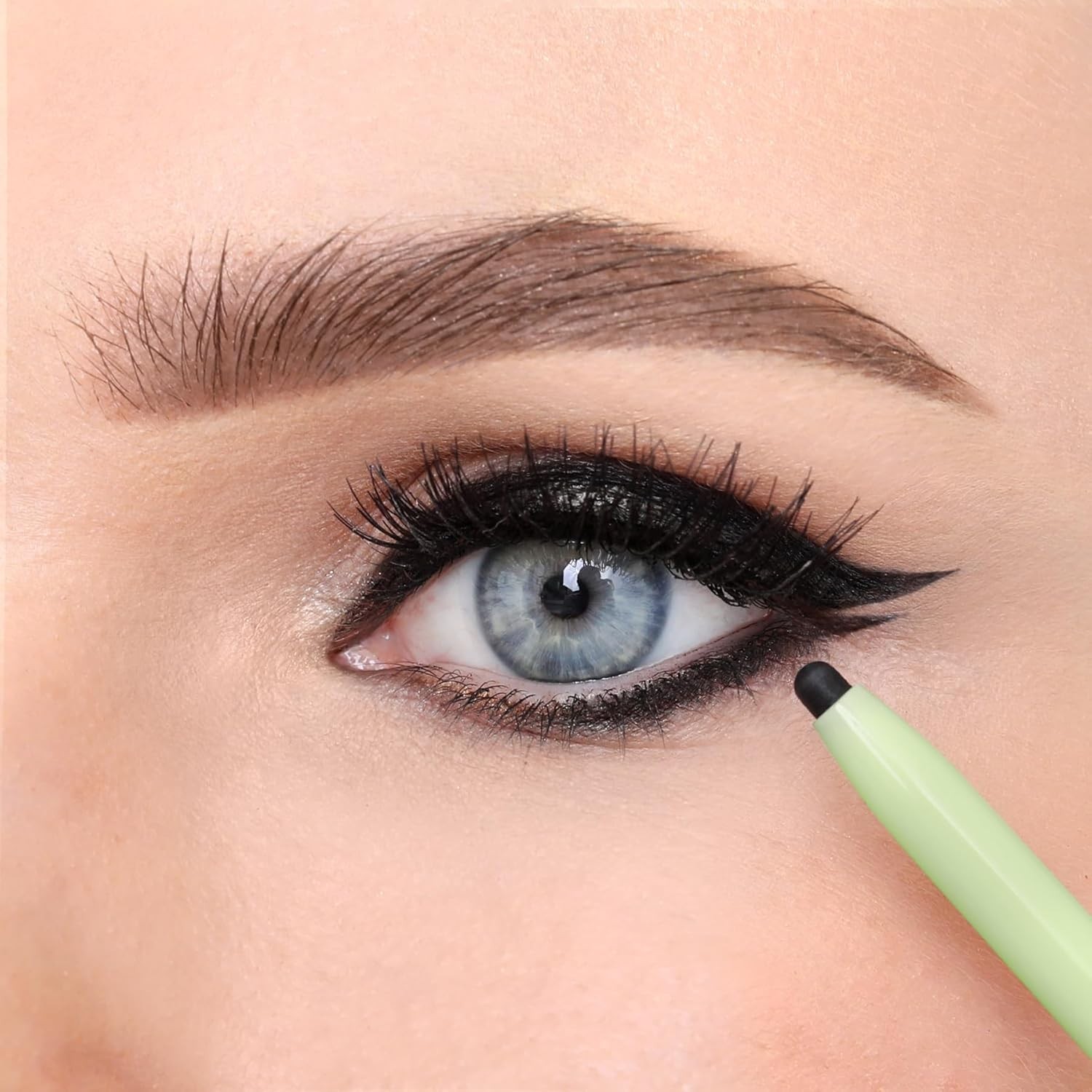 Pixi Beauty Eye Define Waterline Ultra-Fine Waterproof – Tightline Black – 0.35g
