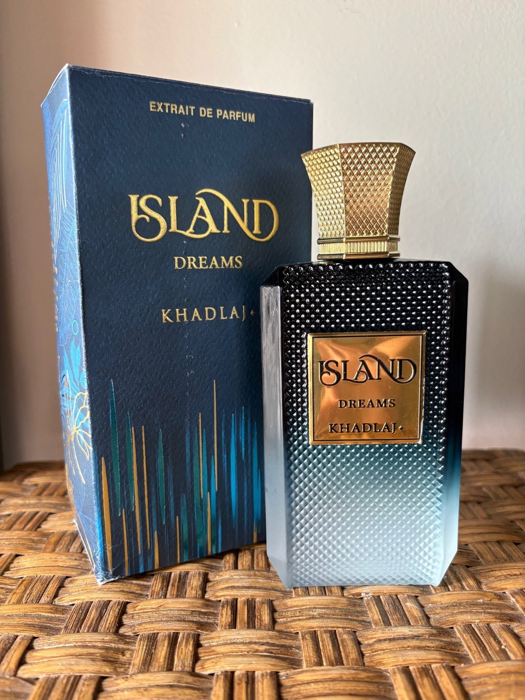 Khadlaj ISLAND DREAMS Extrait De Parfum Spray Unisex 3.4 oz/100ml