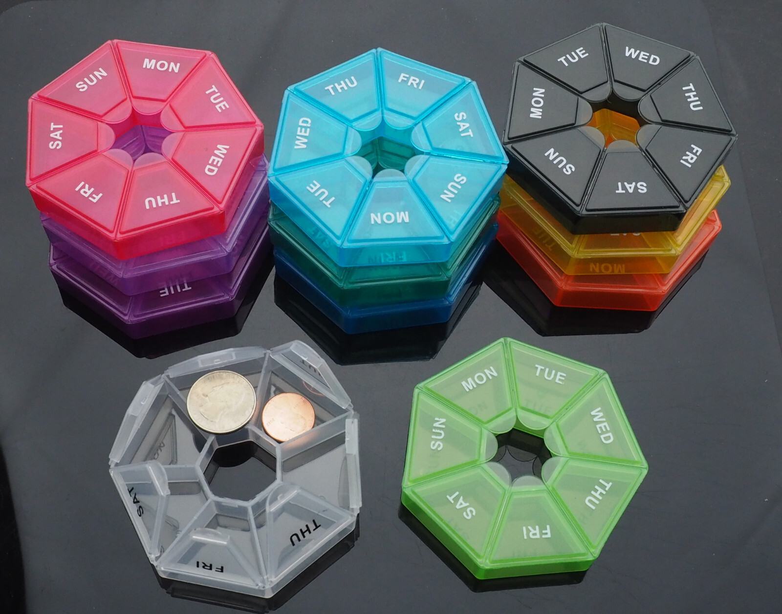 Round Weekly 7 Days Tablet Medicine Storage Pill Box Organizer Container Case