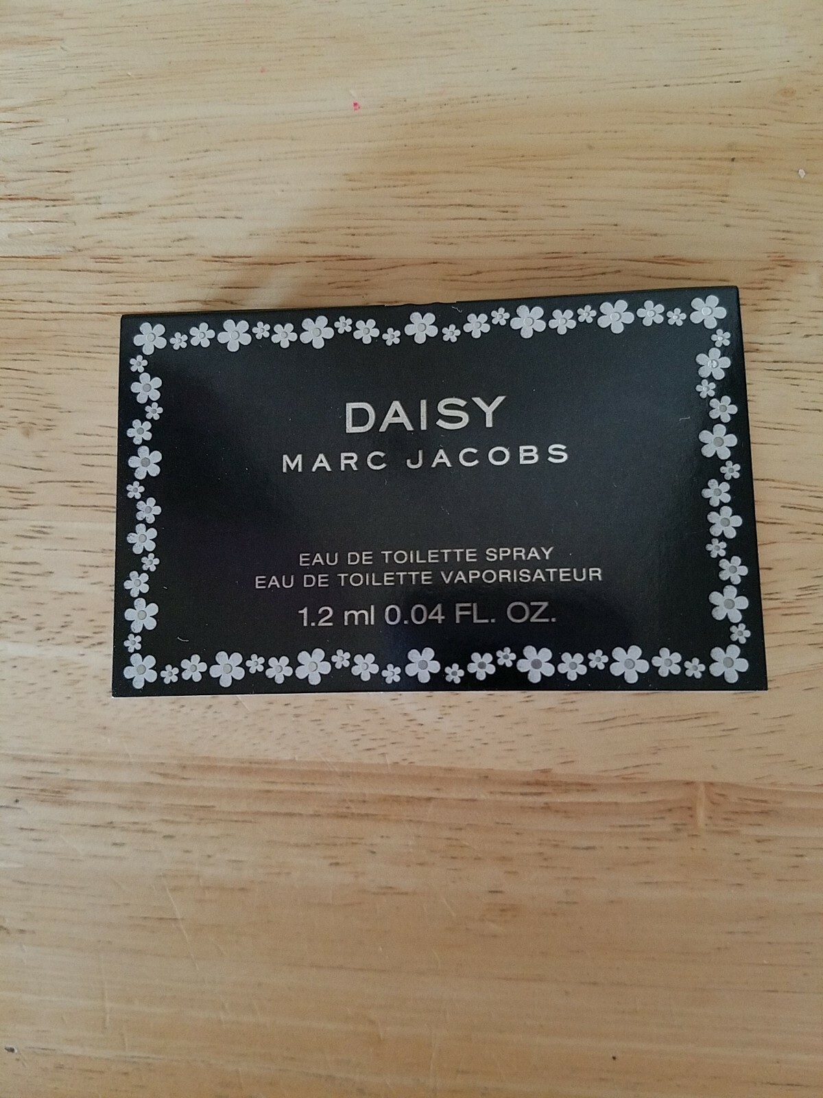 Marc Jacobs Daisy Women’s Eau de Toilette 0.04oz Sample 1.2ml / set of 4