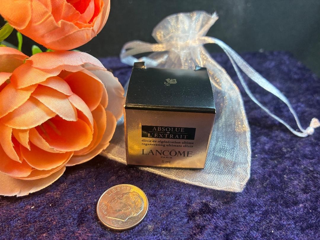 Lancome Absolue L’Extrait Elixir Cream 0.16 Oz 5mL Sample IN WHITE POUCH