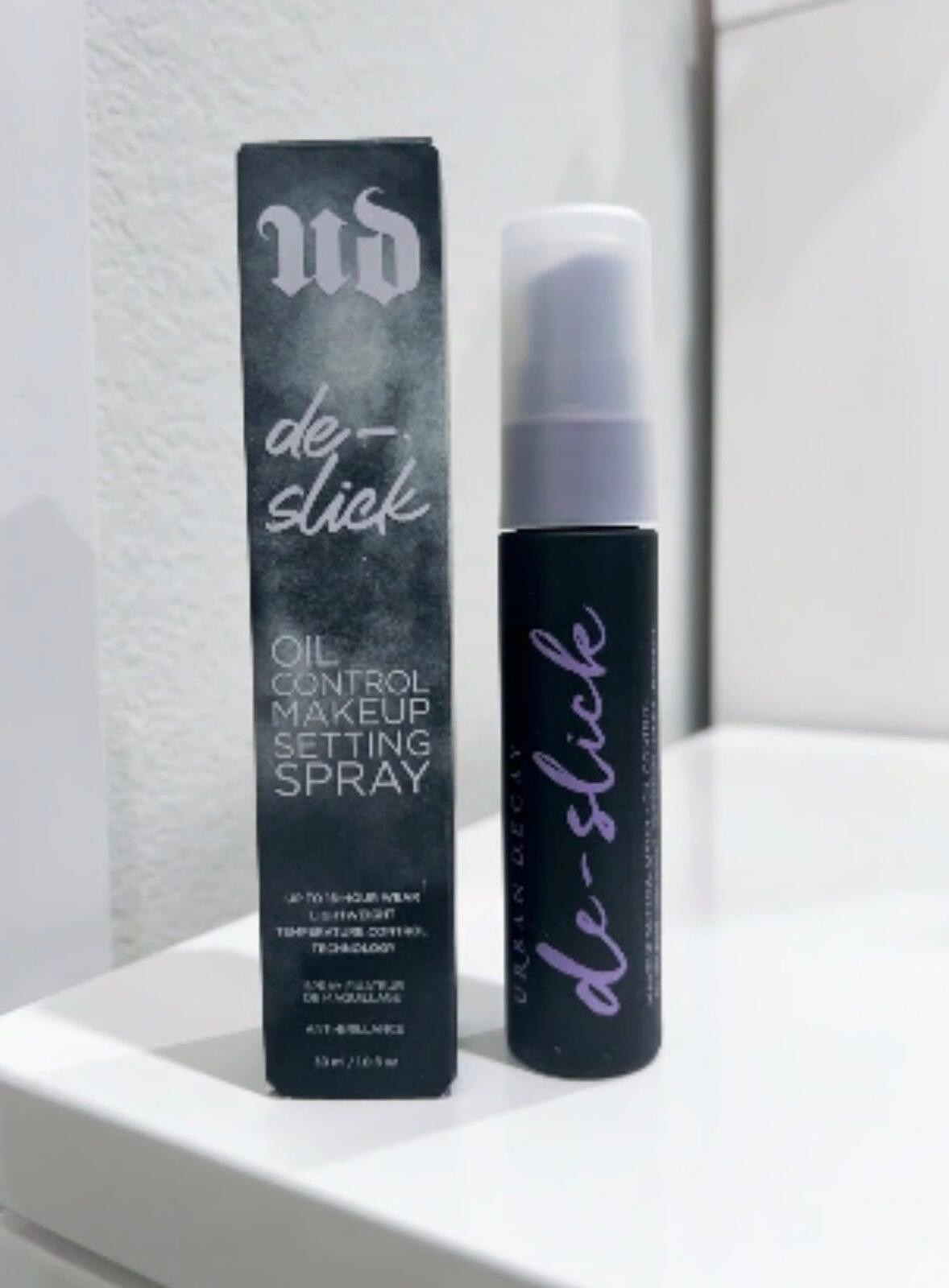 Urban Decay De-Slick Oil Control Makeup Setting Spray (30 ml / 1.0 fl oz