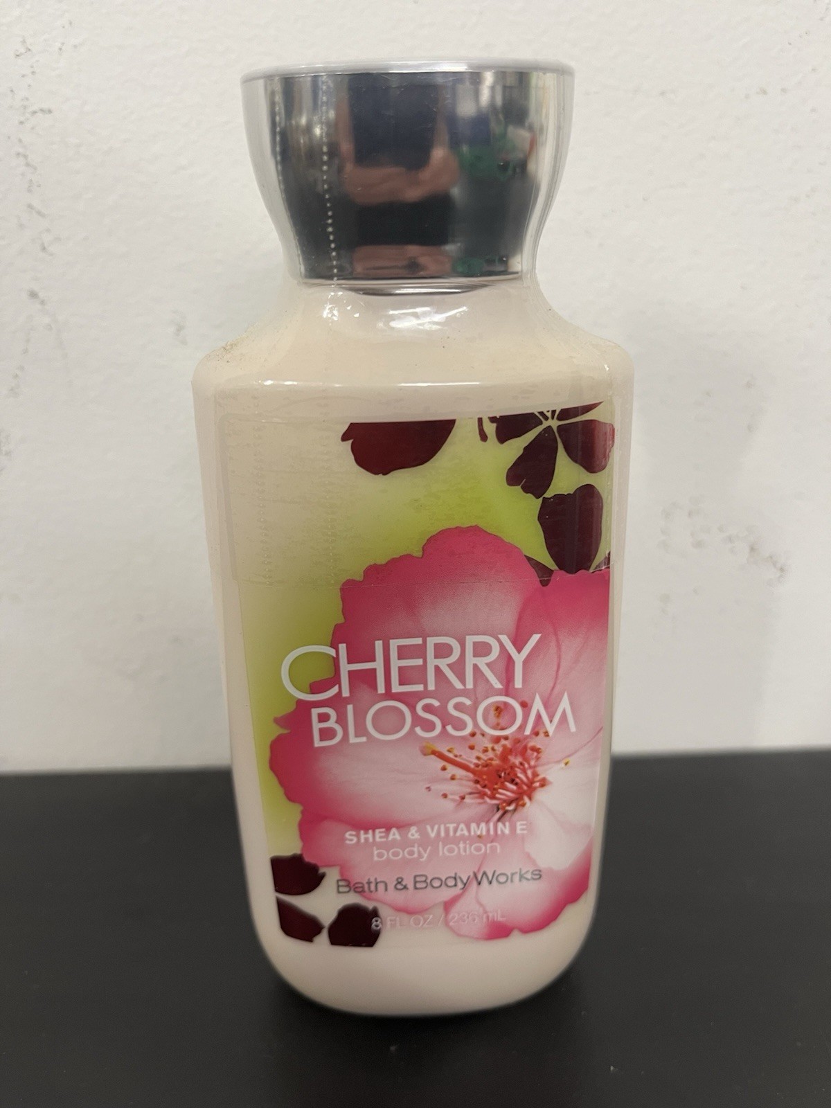Bath & Body Works Original Cherry Blossom 8oz/236ml Body Lotion With Shea NEW
