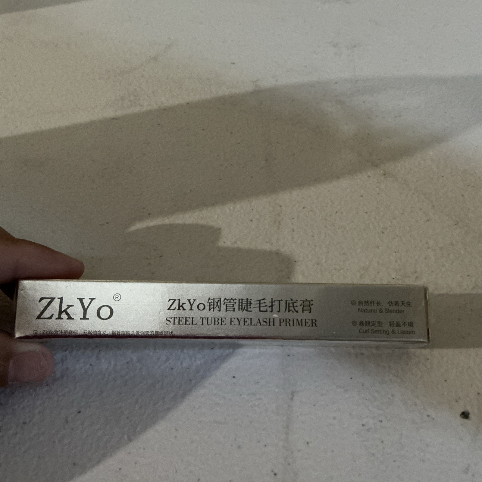 ZkYo Steel Tube Eyelash Primer exp 01/31