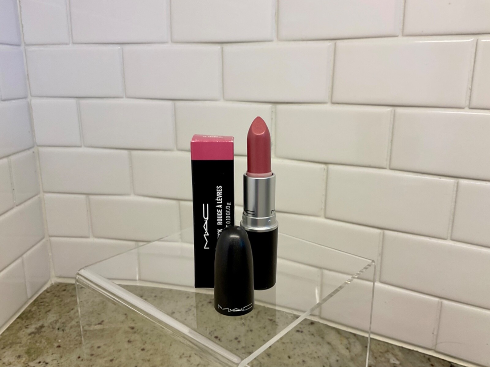 MAC CREME DE LA FEMME Frost Lipstick NIB Authentic Full Size 307