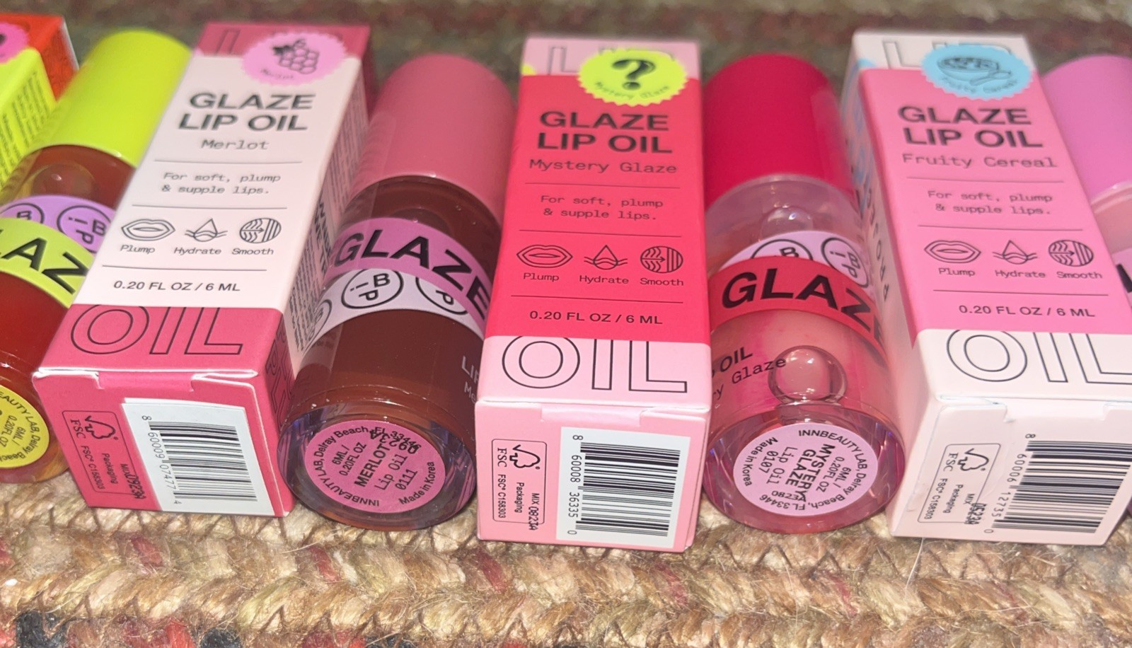 INNBEAUTY PROJECT- lip glaze- lip oil- One Of Buyer’s Choice- 0.2 0 FL. OZ. NIB