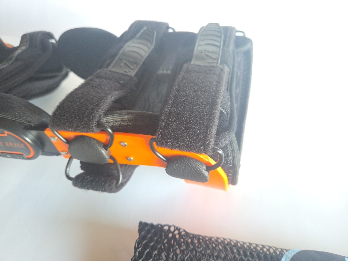Z1 K2 Knee Brace for ACL Ligament Sports Injuries OA & Knee Pain for Men & Women